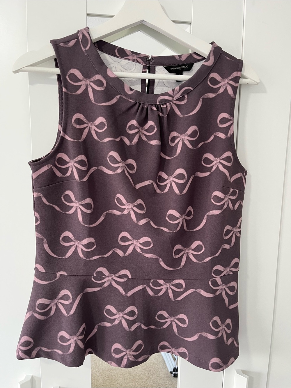 Banana Republic Factory | Bow Print Peplum Tank Top Size Small